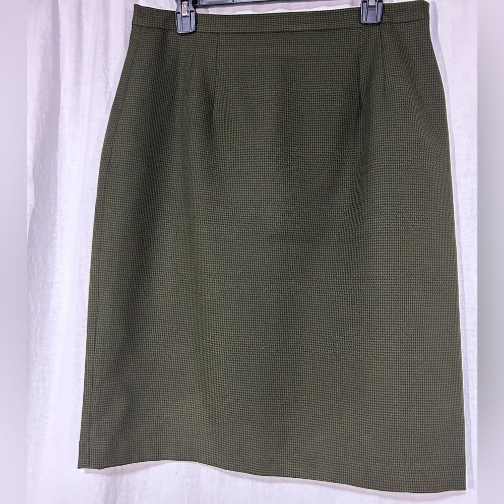 Blacker by Stanley Blacker size 14 green black houndstooth skirt lined easy care